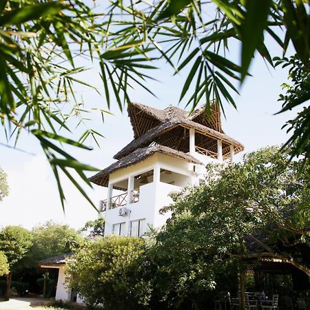 Watamu Beach Cottages B&B エクステリア 写真