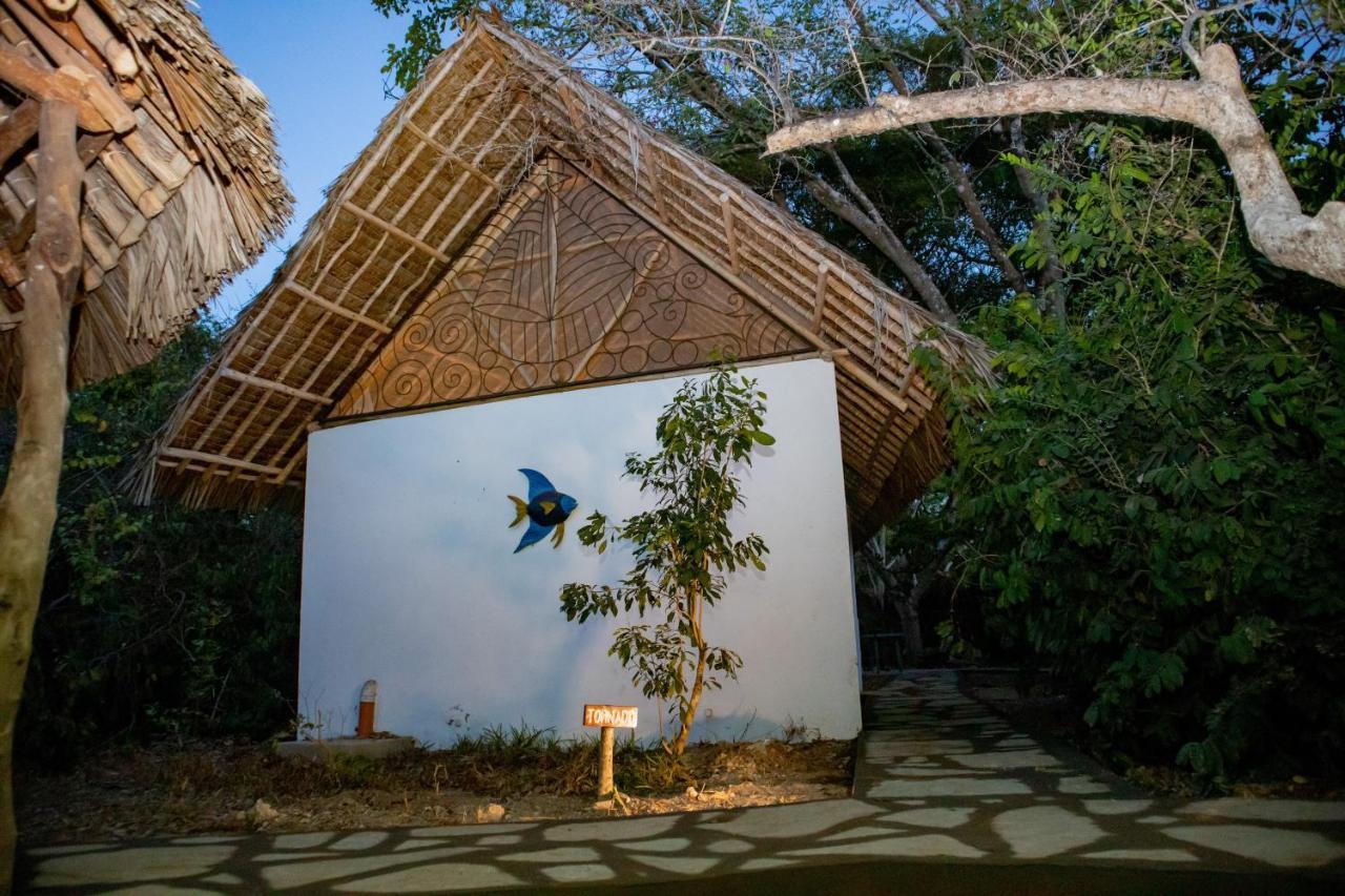 Watamu Beach Cottages B&B エクステリア 写真