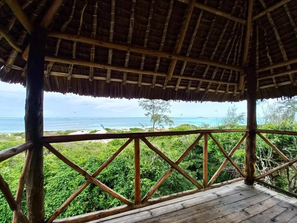 Watamu Beach Cottages B&B エクステリア 写真