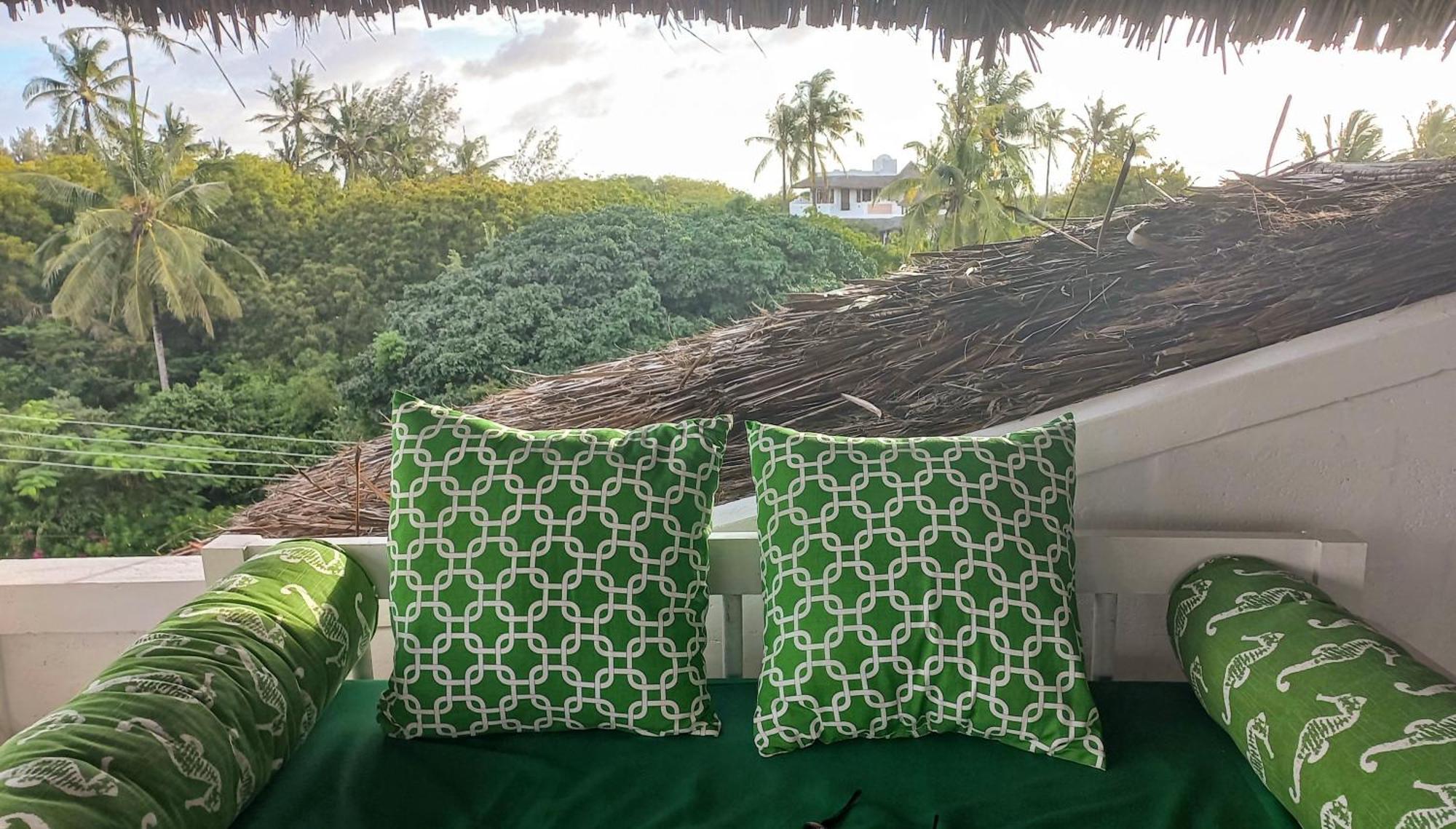 Watamu Beach Cottages B&B エクステリア 写真