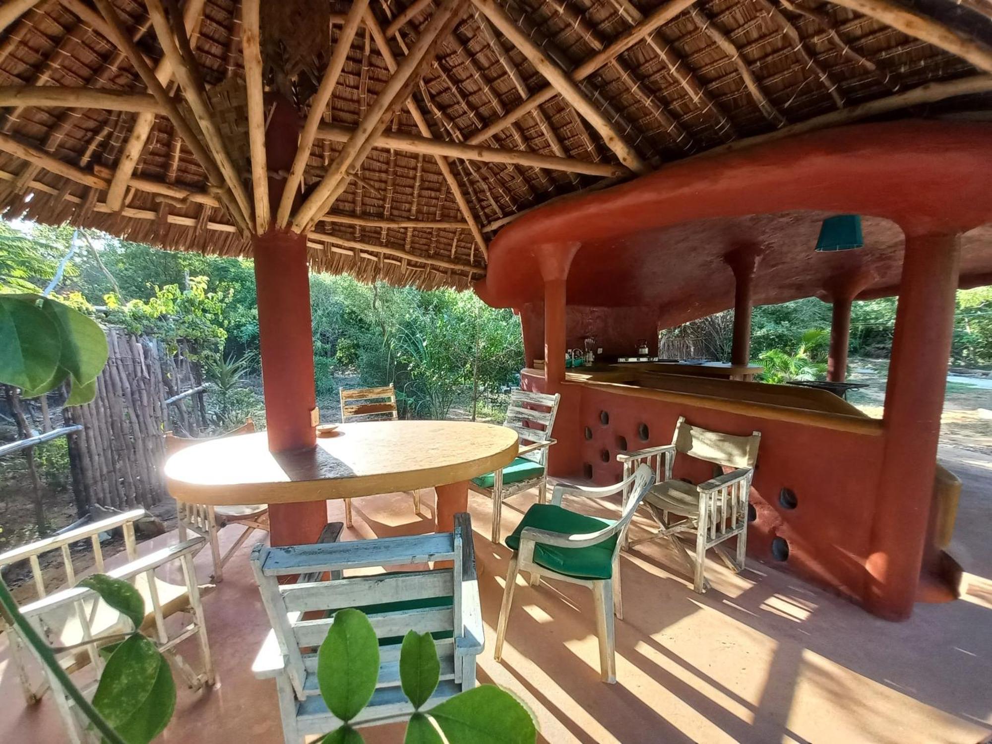 Watamu Beach Cottages B&B エクステリア 写真