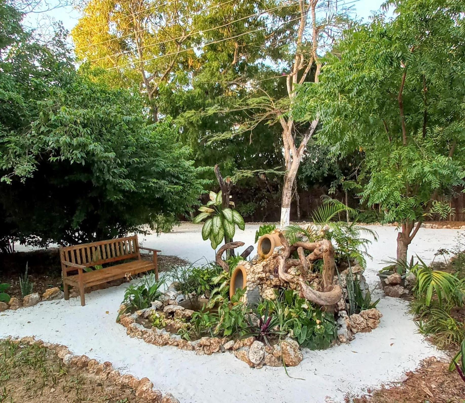 Watamu Beach Cottages B&B エクステリア 写真