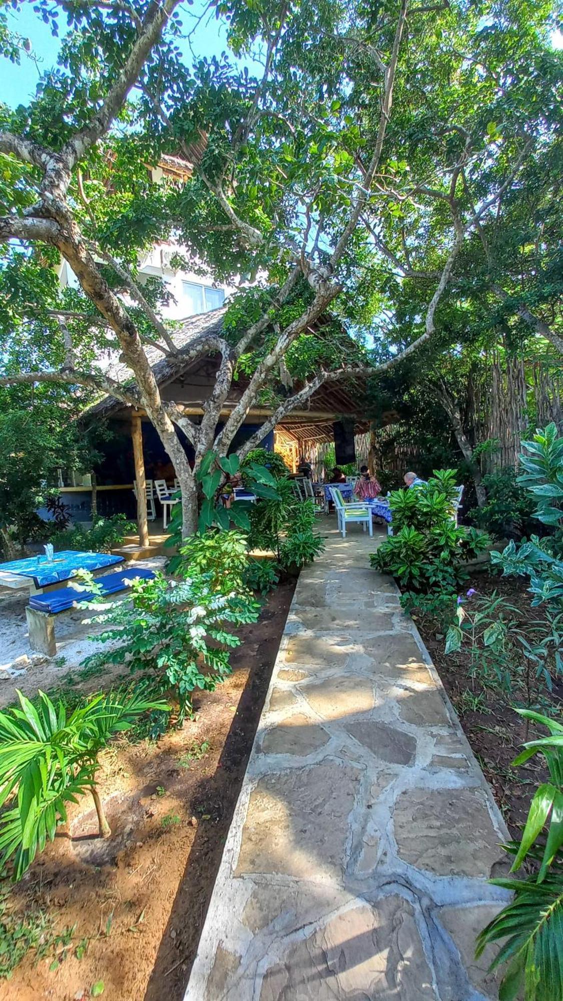 Watamu Beach Cottages B&B エクステリア 写真
