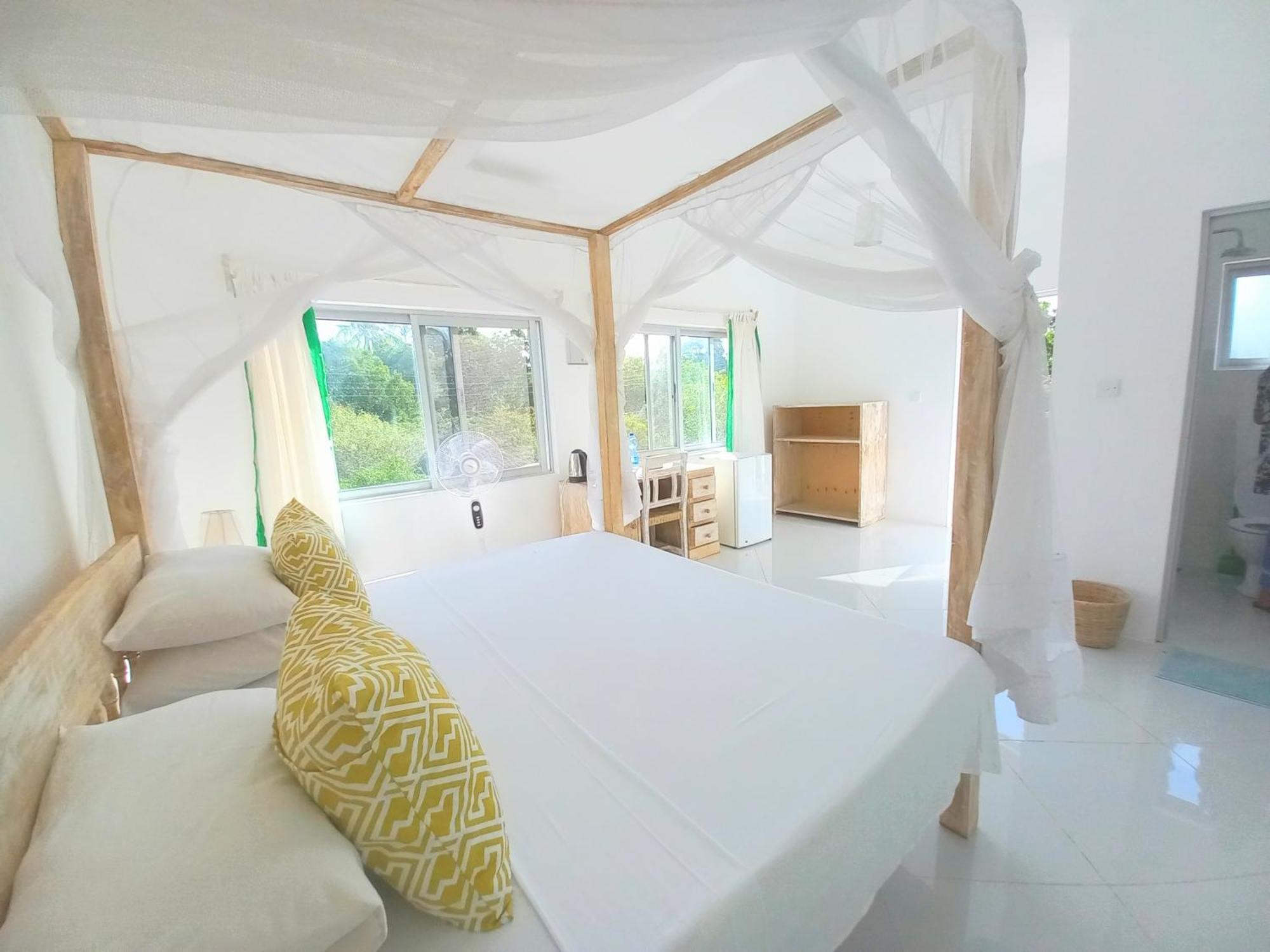 Watamu Beach Cottages B&B 部屋 写真